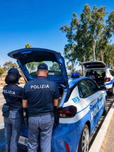 ESTATE IN SICUREZZA, CONTROLLI A TAPPETO DELLA POLIZIA DI STATO A MASCALI E FONDACHELLO.