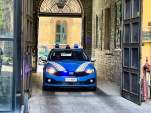 FURTI IN SERIE AD ACIREALE: OBBLIGO DI DIMORA PER 32ENNE ACESE.