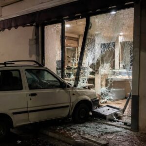 ACI CATENA, ACIREALE E ACI CASTELLO: LA BANDA DELLA PANDA COLPISCE ANCORA.