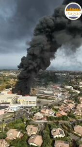 ACI SANT’ANTONIO, INCENDIO AL DEPOSITO DI OLI ESAUSTI. IL SINDACO ROCCA CHIEDE CHIAREZZA