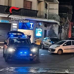 GIARRE E MASCALI, CONTROLLI DEI CARABINIERI: DUE DENUNCE, SANZIONI PER QUASI 2MILA EURO E UN CICLOMOTORE SEQUESTRATO