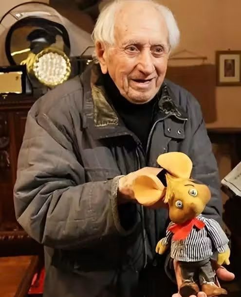 Scopri di più sull'articolo MESSINA: MORTO PEPPINO MAZZULLO, VOCE STORICA DI TOPO GIGIO.