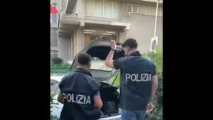 ALLUSIONI A STRAGI NELLE SCUOLE E ATTI DI TERRORISMO SUI SOCIAL: DENUNCIATO 14ENNE
