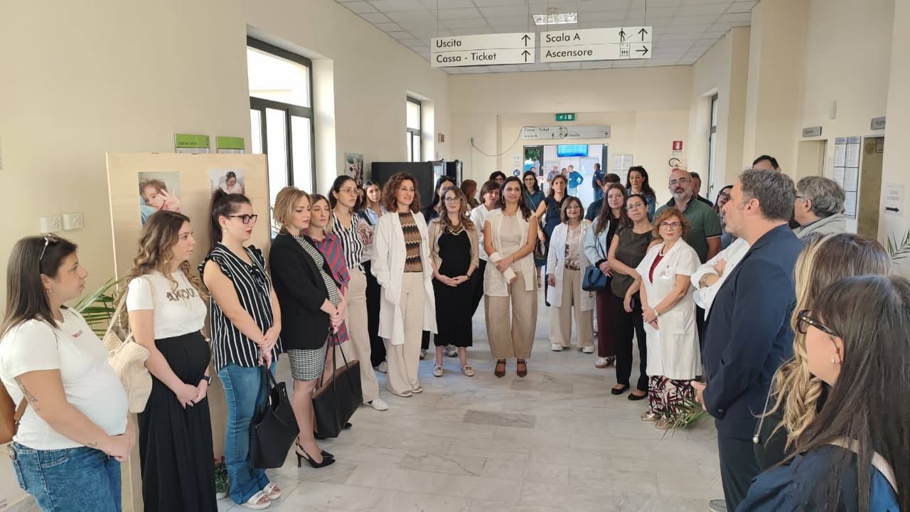 Scopri di più sull'articolo SETTIMANA DELL’ALLATTAMENTO MATERNO, AD ACIREALE UNA MOSTRA CHE RACCONTA LA VITA DELLE FAMIGLIE.